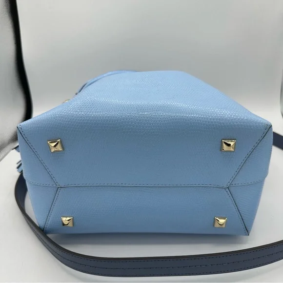 Henri Bendel Thompson Bucket Bag Periwinkle Blue Leather Shoulder Strap Charm